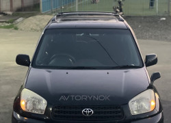 Toyota RAV4 2002 года
