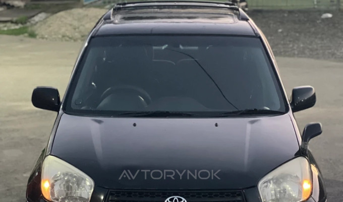 Toyota RAV4 2002 года