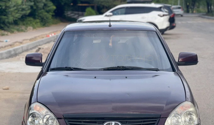 ВАЗ (Lada) Priora 2013 года