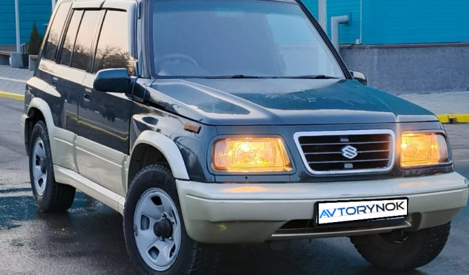 Suzuki Escudo 1995 года