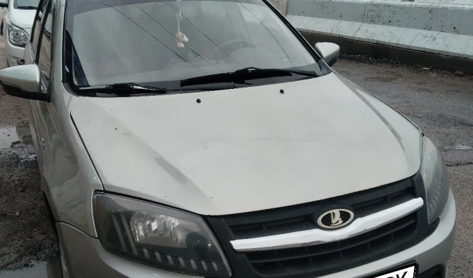 ВАЗ (Lada) Granta 2013 года