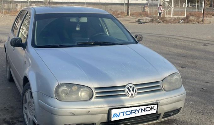 Volkswagen Golf 1999 года