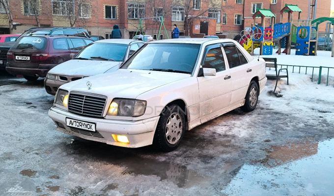 Mercedes-Benz E-Класс 1994 года