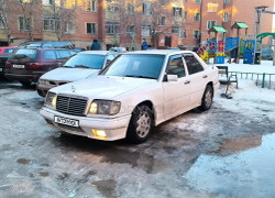 Mercedes-Benz E-Класс 1994 года