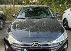 Hyundai Elantra 2020 года