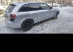 Mazda 323 2001 года