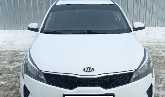 Kia Rio 2020 года