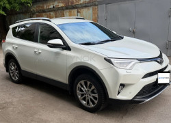 Toyota RAV4 2016 года