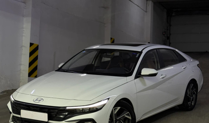 Hyundai Elantra 2025 года