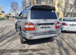 Toyota Land Cruiser 2002 года