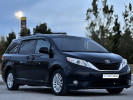 Toyota Sienna 2011 года