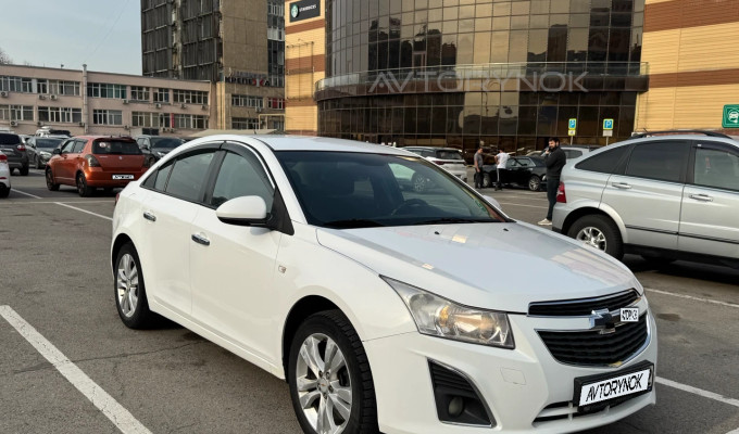 Chevrolet Cruze 2013 года