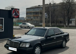 Mercedes-Benz E-Класс 1992 года