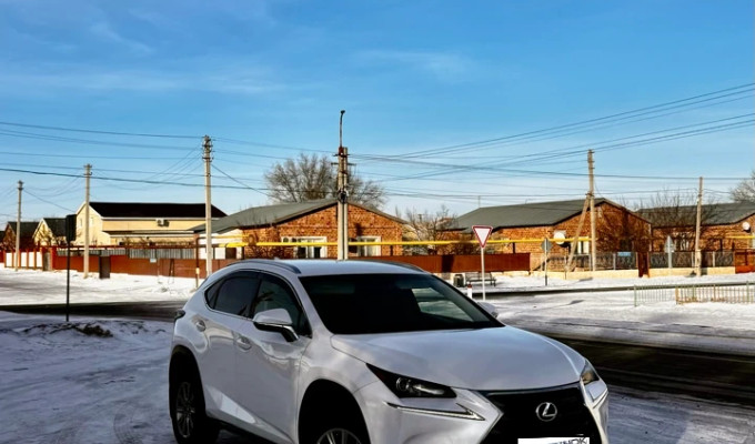 Lexus NX 2014 года