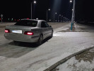 Mercedes-Benz E-Класс 2001 года