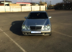 Mercedes-Benz E-Класс 2001 года
