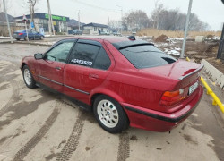 BMW 3 серия 1993 года