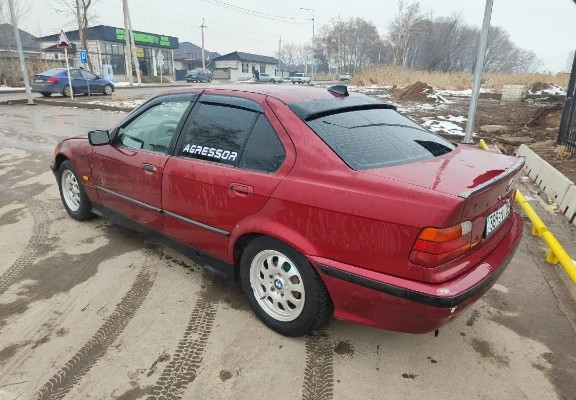 BMW 3 серия 1993 года