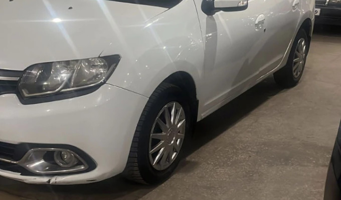 Renault Logan 2016 года