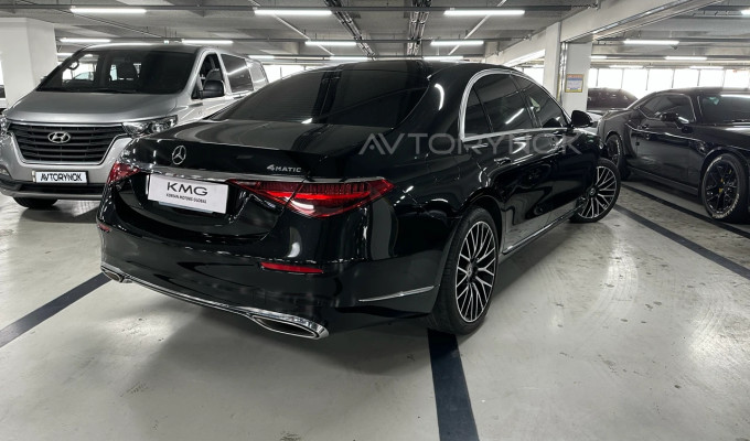 Mercedes-Benz S-Класс 2023 года