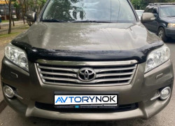 Toyota RAV4 2010 года