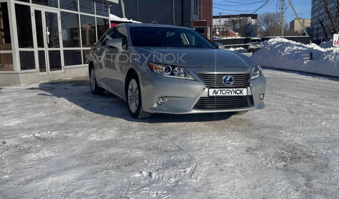 Lexus ES 2014 года