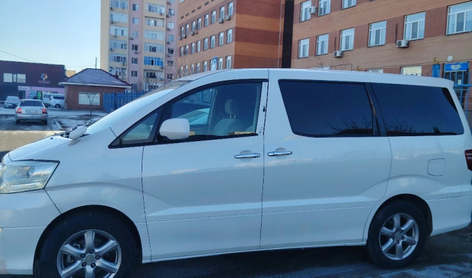 Toyota Alphard 2007 года