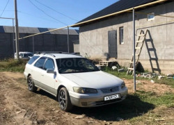 Toyota Camry Gracia 1998 года