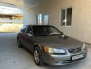 Toyota Camry 2000 года