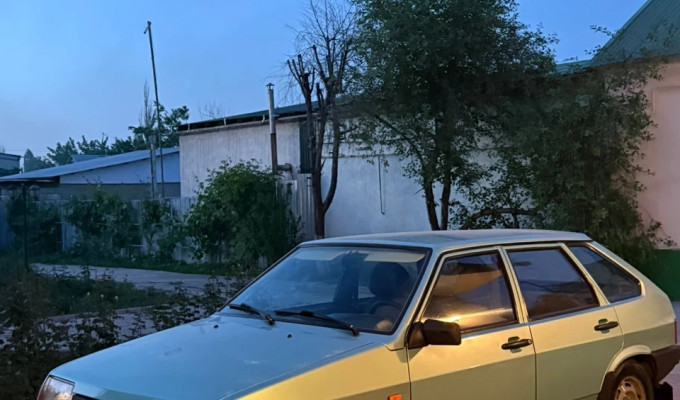 ВАЗ (Lada) 2109 2003 года
