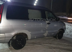 Toyota Town Ace Noah 1996 года