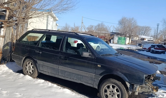 Volkswagen Passat 1993 года
