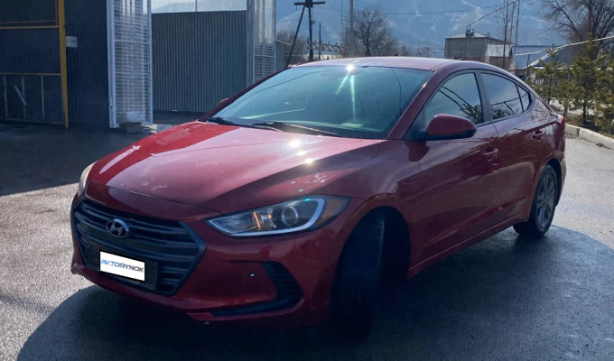 Hyundai Elantra 2018 года