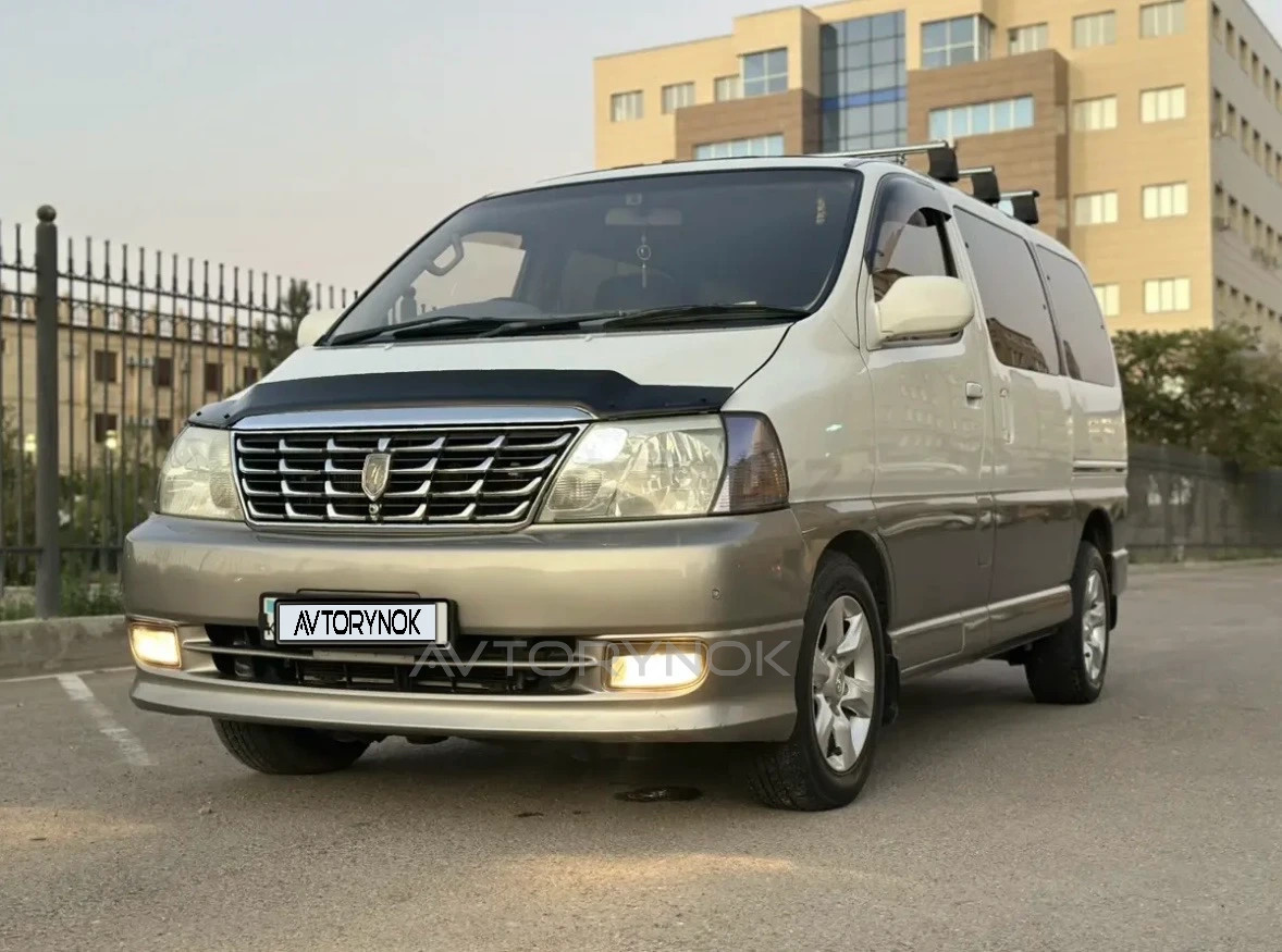 Toyota Grand HiAce, 2002