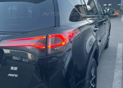 Toyota RAV4 2018 года
