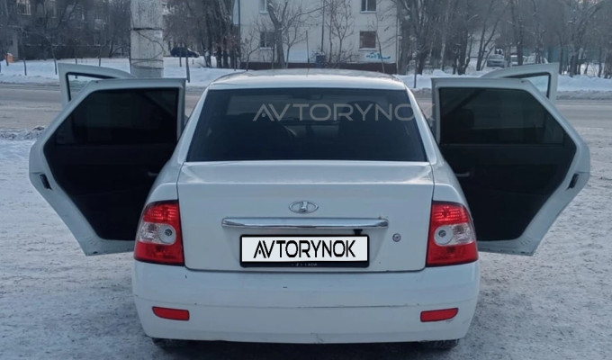 ВАЗ (Lada) Priora 2012 года