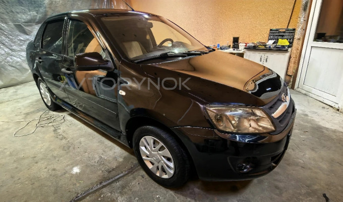 ВАЗ (Lada) Granta 2013 года