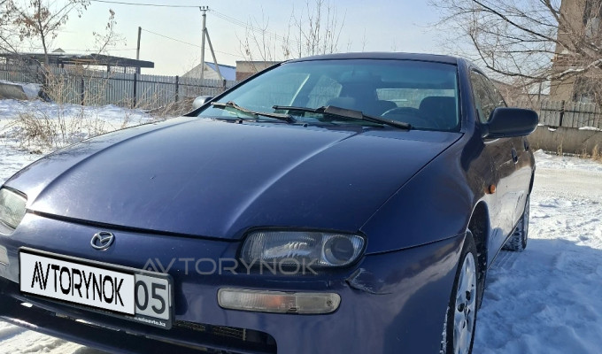 Mazda 323 1997 года