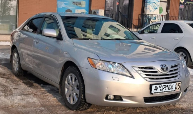 Toyota Camry 2006 года