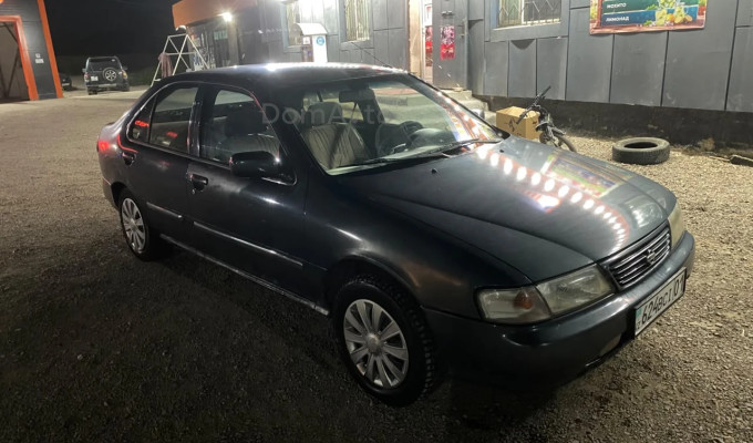Nissan Sunny 1995 года