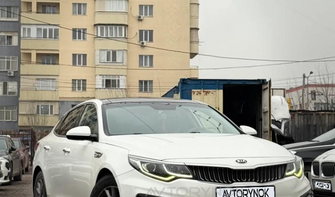 Kia K5 2018 года
