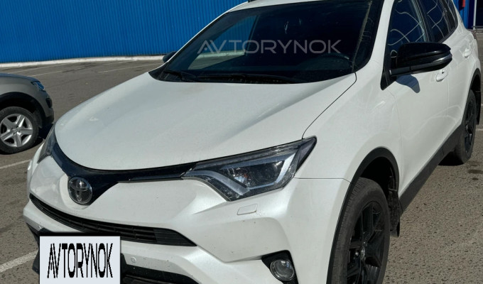 Toyota RAV4 2019 года