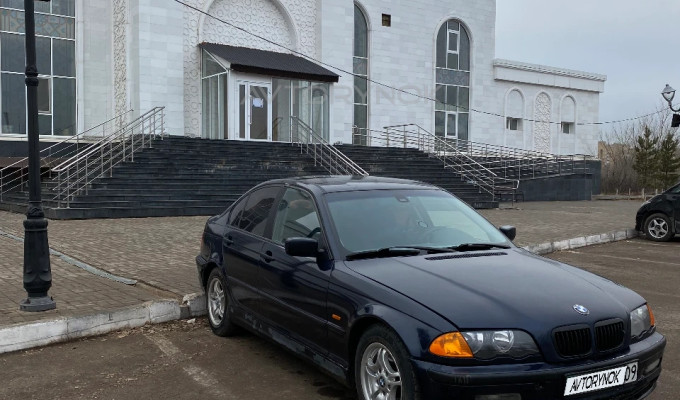BMW 3 серия 2001 года