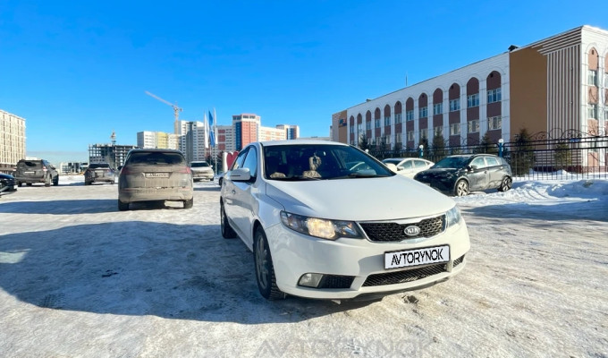 Kia Cerato 2011 года
