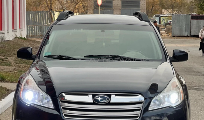 Subaru Outback 2013 года
