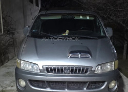 Hyundai Starex 2002 года