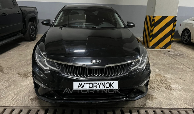 Kia K5 2019 года