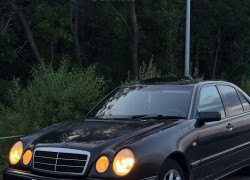 Mercedes-Benz E-Класс 1997 года