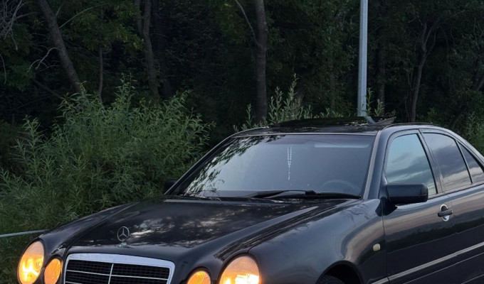 Mercedes-Benz E-Класс 1997 года