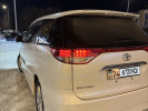 Toyota Estima 2011 года